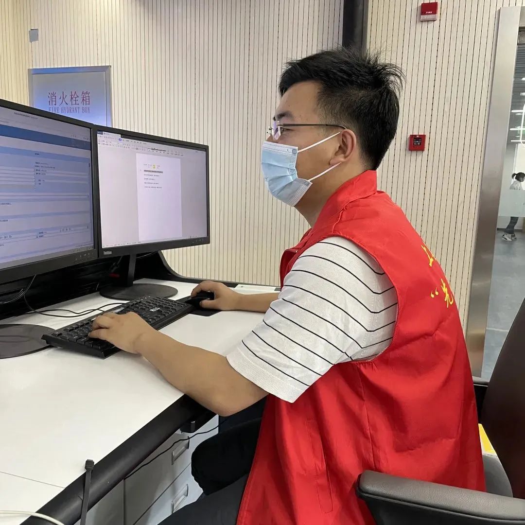 详细阅读:慈溪最新上海医保局24小时在线咨询方法分析(最方便真实的慈溪上海医保局24小时在线咨询平台方法) 慈溪最新上海医保局24小时在线咨询方法分析(最方便真实的慈溪上海医保局24小时在线咨询平台方法)