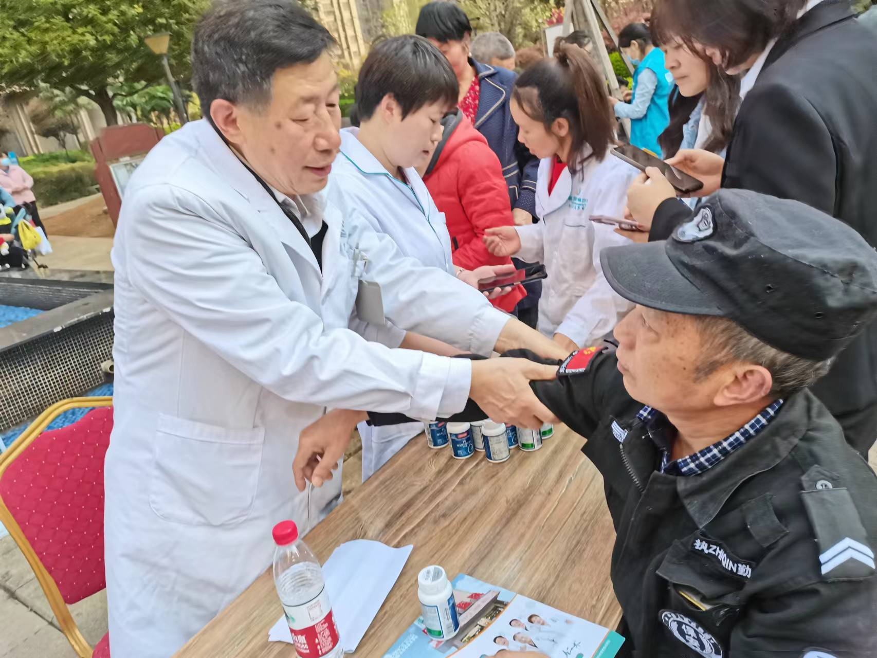 详细阅读:慈溪最新24小时高价回收医保长沙方法分析(最方便真实的慈溪长沙医废处理方法) 慈溪最新24小时高价回收医保长沙方法分析(最方便真实的慈溪长沙医废处理方法)